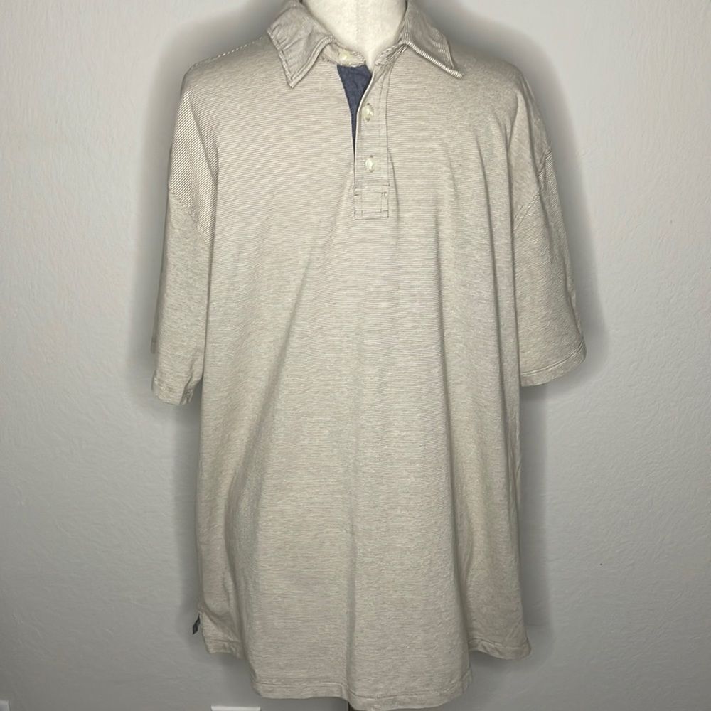 ROUNDTREE & YORKE short sleeve men’s soft pinstriped golf shirt